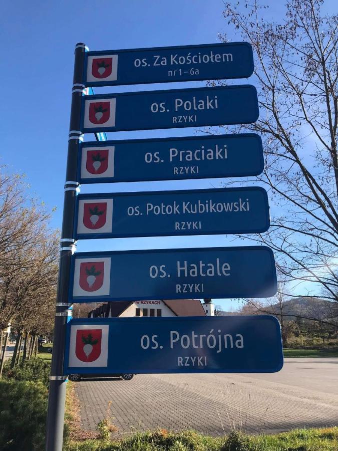 Alma Villa Rzyki Buitenkant foto